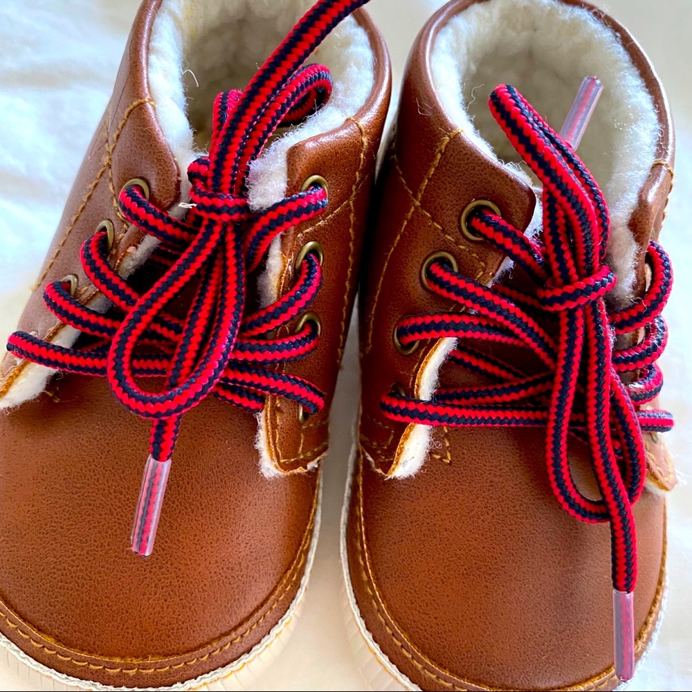 Baby Booties (faux leather and shearling lined)